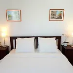 Apartment 60